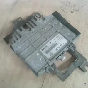 VW POLO III. 94-99 Motorvezérlő egység ecu pcm modul bontott alkatrész Outlet