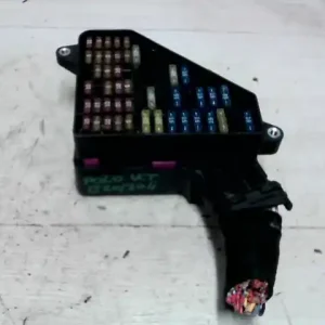 VW POLO V. 02-05 Biztosítéktábla bcm bsi bsm sam gem modul utastér 1.4 i, 16v bontott alkatrész Rendeld meg most