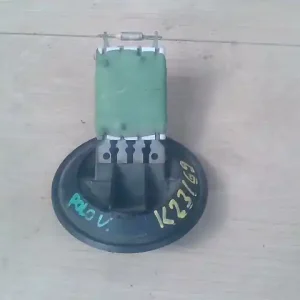 Árengedmény VW POLO V. 02-05 Fűtőmotor előtét ellenállás1.4i bontott alkatrész