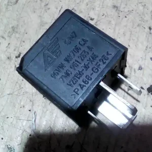 VW POLO V. 02-05 Relé 1.2i bontott alkatrész Biztonságos fizetés