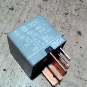 VW POLO V. 02-05 Relé 12v 20a bontott alkatrész Biztonságos fizetés