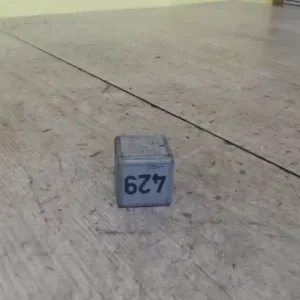 VW POLO V. 02-05 Relé bontott alkatrész Legkelendőbb