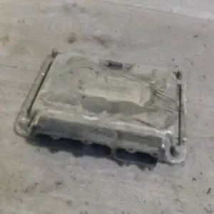 VW POLO VARIANT 97-01 Motorvezérlő egység ecu pcm modul 1.4 i bontott alkatrész Alacsony ár