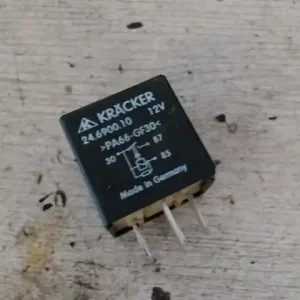 Árcsökkenés VW SHARAN Relé bontott alkatrész