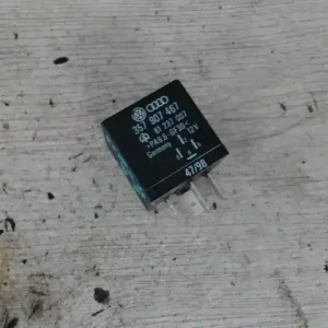 VW SHARAN Relé bontott alkatrész Végkiárusítás