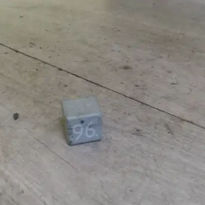 Legnépszerűbb VW SHARAN 00-10 Relé bontott alkatrész