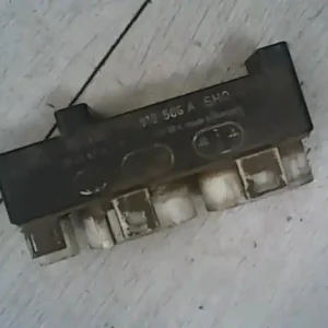 VW SHARAN 95.08-00.04 Hűtőventilátor relé bontott alkatrész Biztonságos fizetés