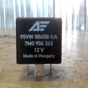 VW SHARAN 95.08-00.04 Relé bontott alkatrész Kedvezményes ár