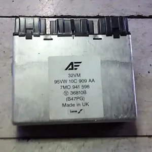 Népszerű VW SHARAN 95.08-00.04 Világításrelé bontott alkatrész