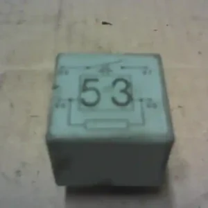 Olcsóbb VW TOUAREG 02.11-10.05 Relé bontott alkatrész