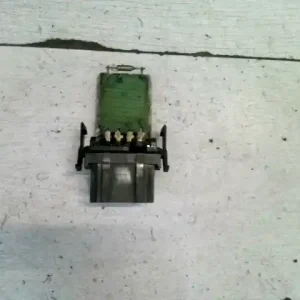 Akciós ár VW VENTO Fűtőmotor előtét ellenállásbontott alkatrész