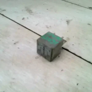 VW VENTO Relé bontott alkatrész Expressz szállítás