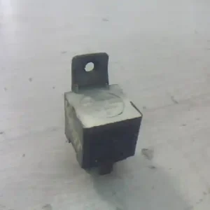 WARTBURG 1,3 Relé bontott alkatrész Népszerű