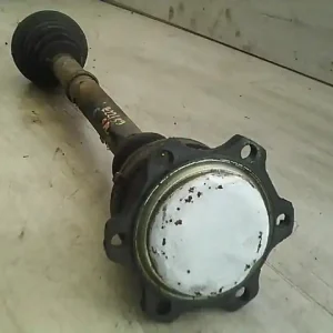 Különleges ajánlat AUDI 80 91-94 Bal első féltengely 1.9d bontott alkatrész