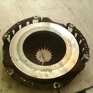 Outlet AUDI 80 Kuplung szerkezet 1.8b bontott alkatrész