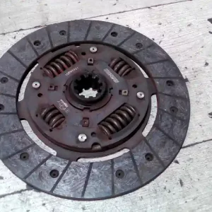 Vedd meg online BMW E36 89-00 Kuplung tárcsa bontott alkatrész