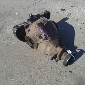 BMW E39 95-03 Hátsó differenciálmű bontott alkatrész Kiárusítás