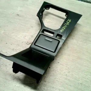 Kihagyhatatlan ajánlat BMW E39 95-03 Váltókar keret bontott alkatrész