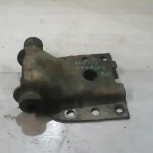 Vedd meg most CHRYSLER VOYAGER 96-01 Tartóbak rugó tartó,bal hátsó bontott alkatrész