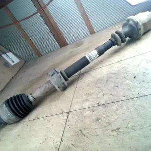 DACIA LOGAN 04.11-08.06 Jobb első féltengely 1.5d bontott alkatrész Kiárusítás