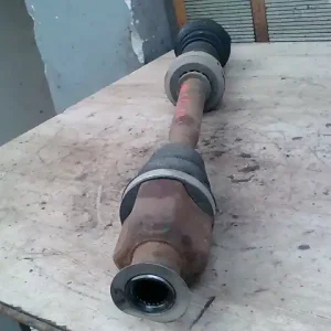 Biztonságos fizetés DACIA LOGAN 04.11-08.06 Jobb első féltengely 1,4i bontott alkatrész