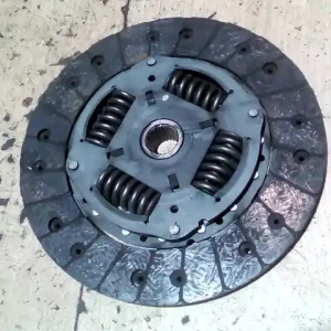 Legjobb ár DACIA LOGAN 04.11-08.06 Kuplung tárcsa 1.5dci bontott alkatrész