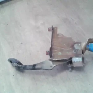 Vásárlói kedvenc DACIA Sandero Stepway 2012.09.27-2016.12.31 Kuplung pedál kapcsolóval bontott alkatrész