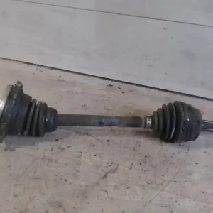 Azonnal elérhető FIAT PUNTO I. Bal első féltengely 1.7td nem abs-es bontott alkatrész