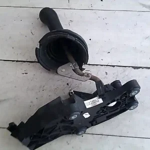 Biztonságos fizetés FORD FIESTA 05-08 Váltó kulissza 1.3ibontott alkatrész