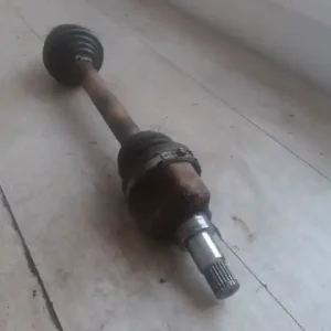 Prémium FORD FOCUS 98-04 Bal első féltengely 1.4i bontott alkatrész