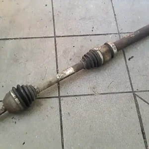 Szuper akció FORD FOCUS 98-04 Jobb első féltengely 1.4i bontott alkatrész