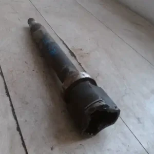 Vedd meg most FORD FOCUS 98-04 Jobb első féltengely 1.4i bontott alkatrész