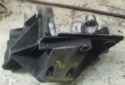 Olcsóbb FORD FOCUS 98-04 Tartóbak bontott alkatrész