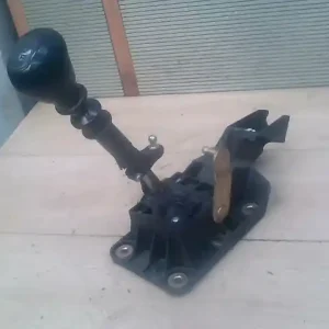 Biztonságos fizetés FORD FOCUS 98-04 Váltó kulissza váltókarral,1.8tddi bontott alkatrész