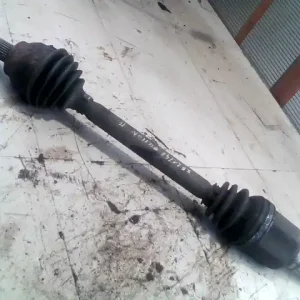 Különleges ajánlat FORD FUSION 05.10.01- Bal első féltengely 1.4d bontott alkatrész