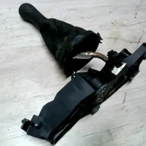 Legkelendőbb FORD FUSION 05.10.01- Váltó kulissza 1.4i bontott alkatrész