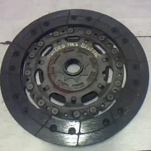 Vedd meg online FORD MONDEO 01-07 Kuplung tárcsa 2.0tdci bontott alkatrész