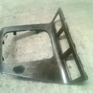 Azonnali szállítás FORD MONDEO 01-07 Váltókar keret 4 ajtós bontott alkatrész