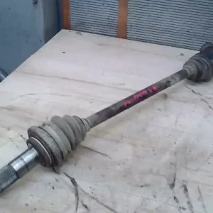 Kedvezményes ár HONDA HR-V 1999.01-2006.01 Jobb hátsó féltengely 1.6i abs-es bontott alkatrész