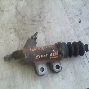 Biztonságos fizetés HONDA CIVIC 96-99 Kuplung munkahenger 1.4i alsó bontott alkatrész