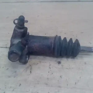 Kiárusítás HYUNDAI ACCENT 03-06 Kuplung munkahenger alsó,1.3i bontott alkatrész