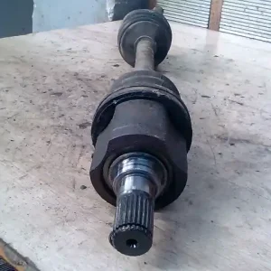 HYUNDAI ACCENT 97-00 Bal első féltengely 1,3i bontott alkatrész Expressz kézbesítés