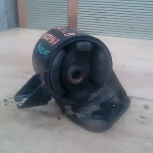 HYUNDAI ACCENT 03-06 Sebességváltó tartó bak hátsó, 1.5i bontott alkatrész Legjobb ár