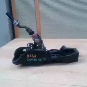 Ajánlat HYUNDAI COUPE 97- Váltó kulissza 2.0i bontott alkatrész