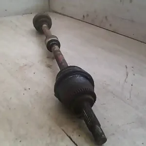 HYUNDAI Elantra 2001.01.01-2003.12.31 Jobb első féltengely 1.6i bontott alkatrész Ne maradj le