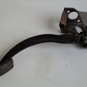 Exkluzív ajánlat HYUNDAI GETZ 05-09 Kuplung pedál bontott alkatrész