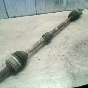 Kedvezmény HYUNDAI I30 (FD) 2007.03-2012.02.28 Jobb első féltengely bontott alkatrész