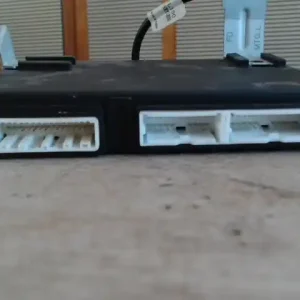 Legjobb ár HYUNDAI I30 (FD) 2007.03-2012.02.28 Vezérlőegység bontott alkatrész