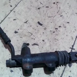 Vedd meg most KIA MAGENTIS Kuplung munkahenger 2.0i bontott alkatrész