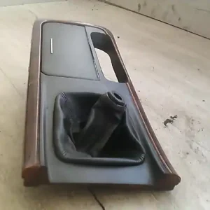 Gyors szállítás KIA MAGENTIS Váltókar keret pohártartóval bontott alkatrész